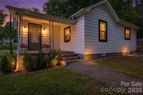 Exterior - 1320 Tom Fox St, Morganton, NC 28655 photo 1 of 6