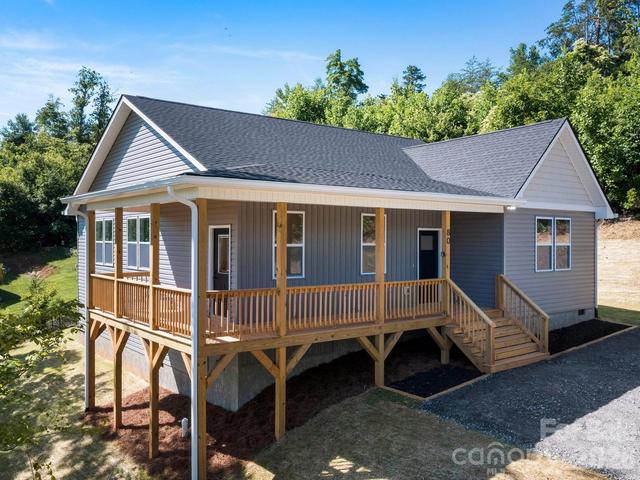 80 S Vineyard Village Dr, Old Fort, NC 28762