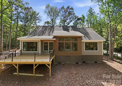 Exterior - 1701 Beechwood Ln, Monroe, NC 28112 photo 4 of 8