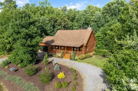 133 Folkstone Rd, Mooresville, NC 28117