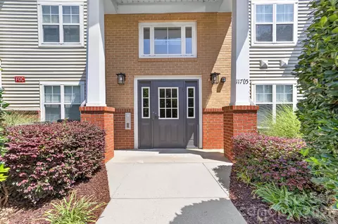 11721 Ridgeway Park Dr, Charlotte, NC 28277