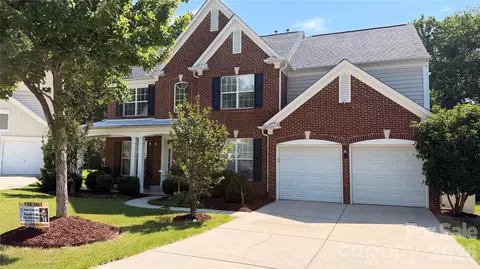 9542 Oswald Ln, Charlotte, NC 28277