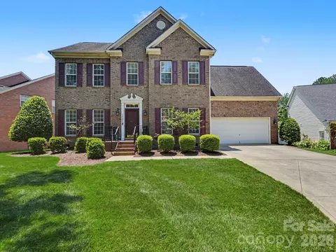 15505 Robsart Ct, Charlotte, NC 28277