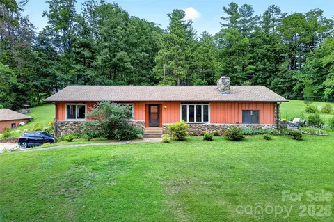 71 Green Vale Dr, Leicester, NC 28748