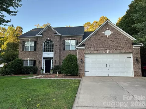 1338 Wrangell Ln, Charlotte, NC 28214