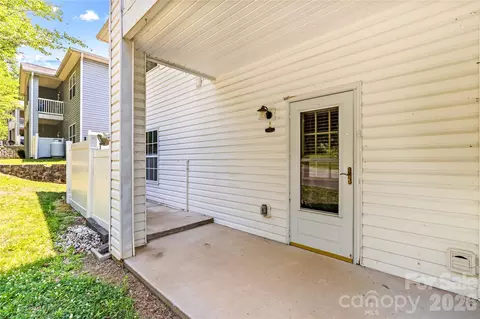 Exterior - 21231 Hickory St, Cornelius, NC 28031 photo 4 of 11