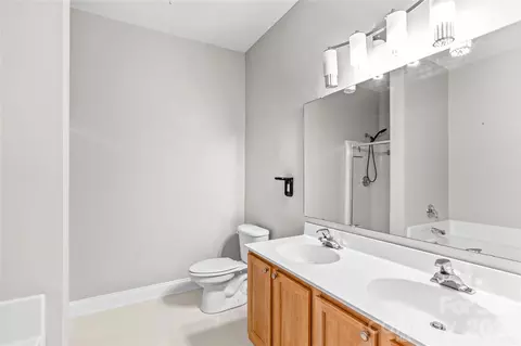 Bath - 21231 Hickory St, Cornelius, NC 28031 photo 1 of 4