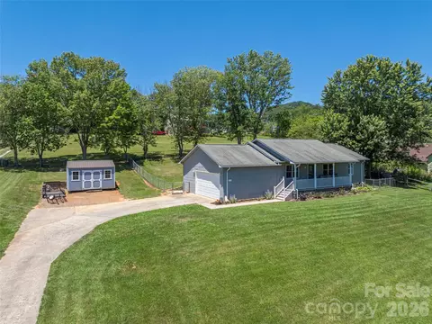 219 Hookers Gap Rd, Candler, NC 28715