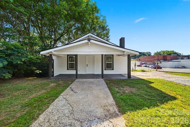 718 11th Street Nw Pl NW, Hickory, NC 28601