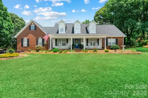 5851 Flat Creek Rd, Lancaster, SC 29720
