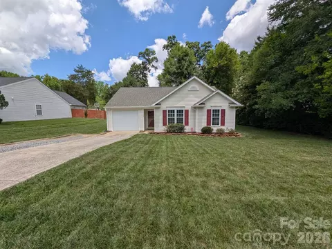 704 Gum Branch Rd, Charlotte, NC 28214