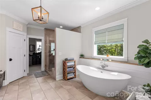 Bath - 378 Squirrel Ln, Clover, SC 29710 photo 1 of 4