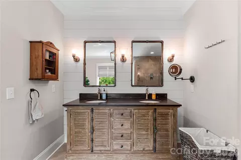 Bath - 378 Squirrel Ln, Clover, SC 29710 photo 2 of 4
