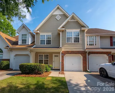 4815 Grier Farm Ln, Charlotte, NC 28270