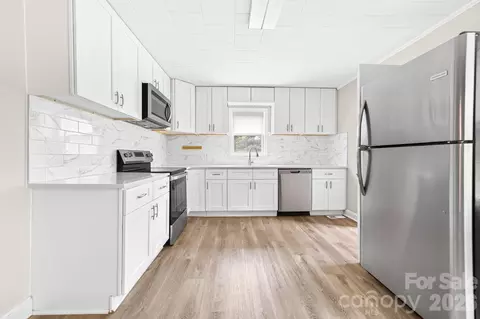 4525 Hemphill Rd, Gastonia, NC 28056