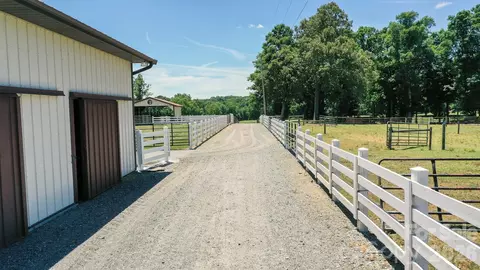 Entry Way - 8504 Hampton Rd, Clemmons, NC 27012 photo 1 of 1