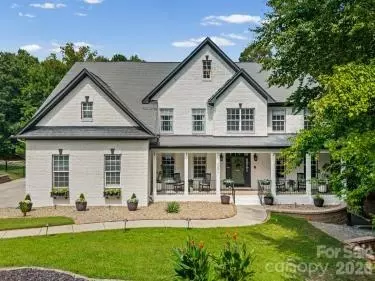 121 Isle Run Dr, Mooresville, NC 28117