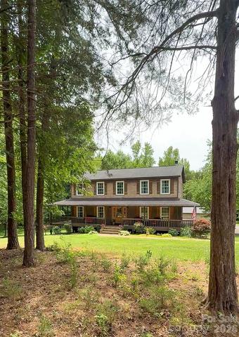239 Hawks Prey Dr, Mooresville, NC 28115