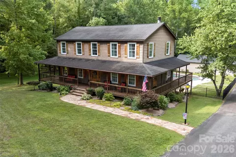 239 Hawks Prey Dr, Mooresville, NC 28115