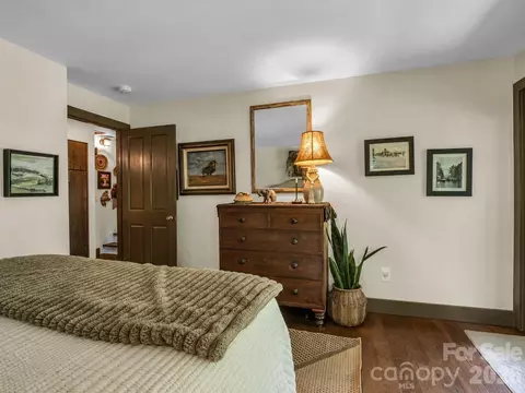 Bedroom - 9390 E Fork Rd, Brevard, NC 28712 photo 3 of 4