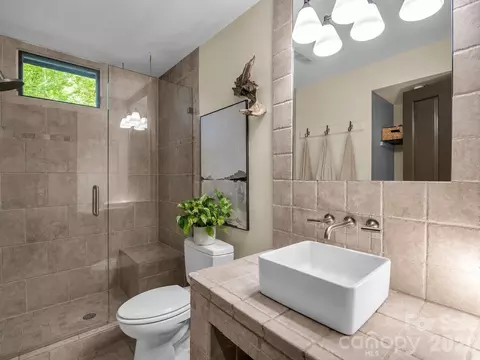 Bath - 9390 E Fork Rd, Brevard, NC 28712 photo 1 of 1
