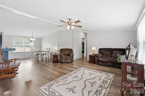 3642 Strollaway Ln, Claremont, NC 28610