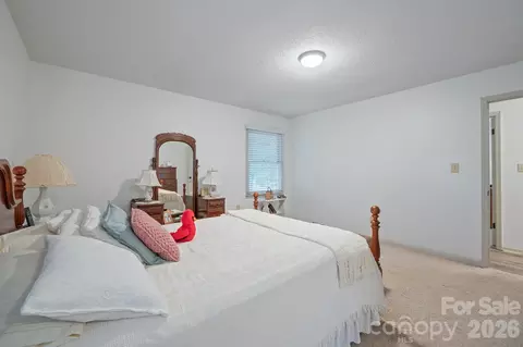 1504 2nd Ne St NE, Conover, NC 28613 photo 18