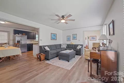 1504 2nd Ne St NE, Conover, NC 28613 photo 9