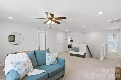 Entry Way - 1092 Baldwin Dr, Lancaster, SC 29720 photo 4 of 6