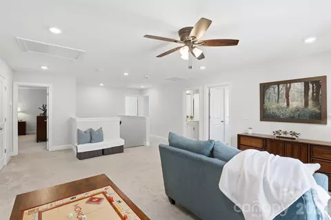 Entry Way - 1092 Baldwin Dr, Lancaster, SC 29720 photo 5 of 6