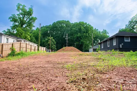 2321 Dundeen 4 St #4, Charlotte, NC 28216