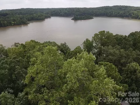 3235 Lake Pointe Dr, Belmont, NC 28012