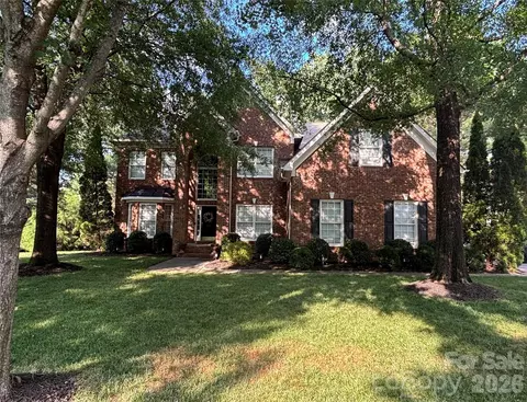 710 Fairway Point Dr, Tega Cay, SC 29708