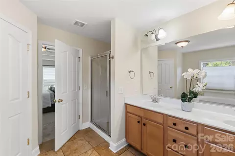 Bath - 6006 Embassy Ct, Monroe, NC 28110 photo 2 of 4