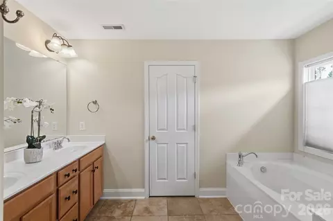 Bath - 6006 Embassy Ct, Monroe, NC 28110 photo 1 of 4