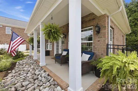 Exterior - 6006 Embassy Ct, Monroe, NC 28110 photo 9 of 11