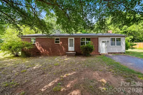 807 Mt Olive Church Rd, Newton, NC 28658