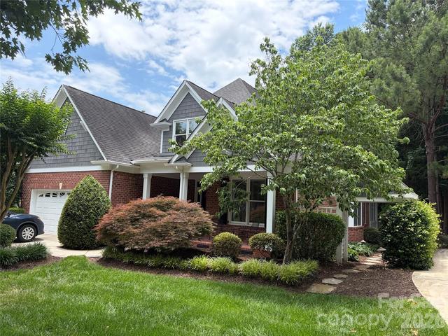 19725 Hagen Knoll Dr, Davidson, NC 28036