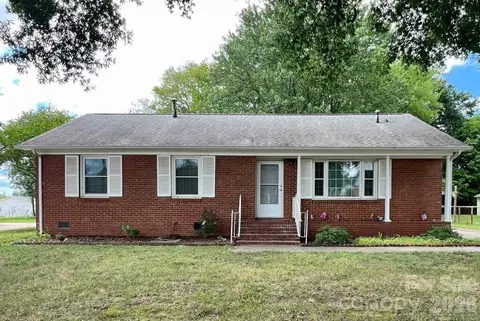 7644 Bramblewood Dr, Charlotte, NC 28217