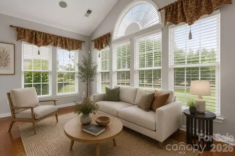 Living - 205 Pine Lake Dr, Monroe, NC 28110 photo 2 of 4