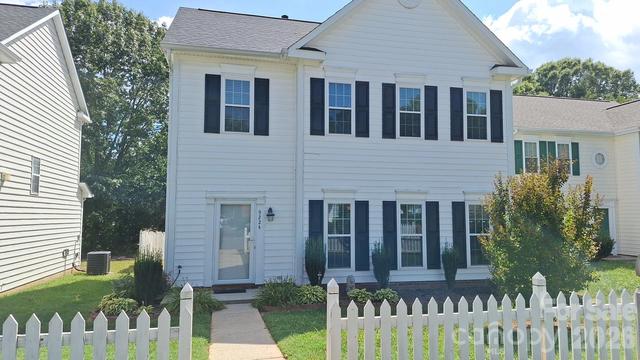 9224 Ligon Ct, Charlotte, NC 28213
