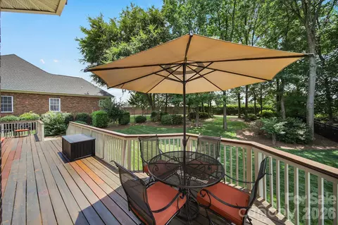 Exterior - 263 Hemingway Ln, Fort Mill, SC 29708 photo 2 of 8