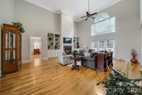 Living - 263 Hemingway Ln, Fort Mill, SC 29708 photo 2 of 3