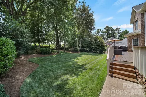 Exterior - 263 Hemingway Ln, Fort Mill, SC 29708 photo 3 of 8