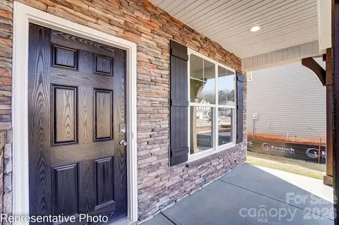 2223 Caravan Ln, Stanley, NC 28164 photo 4