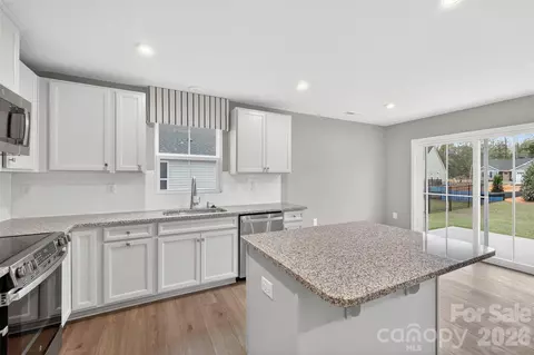 Entry Way - 609 Nesbe St, Lancaster, SC 29720 photo 1 of 1