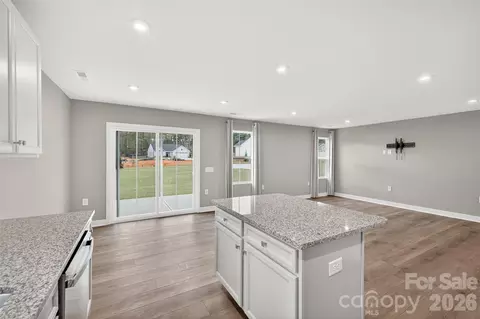 Living - 609 Nesbe St, Lancaster, SC 29720 photo 5 of 5