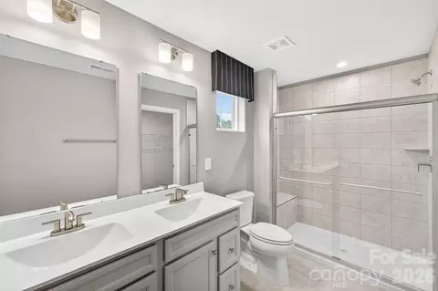 Bath - 609 Nesbe St, Lancaster, SC 29720 photo 1 of 1