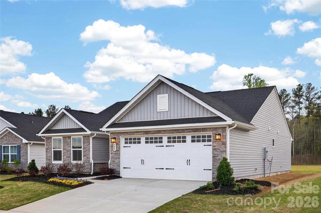 609 Nesbe St, Lancaster, SC 29720