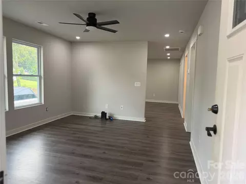 Living - 803 Gordon St, Monroe, NC 28112 photo 1 of 2
